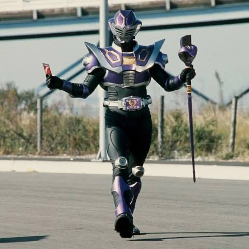 仮面ライダー王蛇 生存形態 コスプレマスク（複眼発光ギミック付き） 仮面ライダー マスクコレクション Vol.1 レア発光台座 仮面