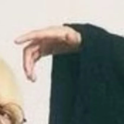 ﾁ