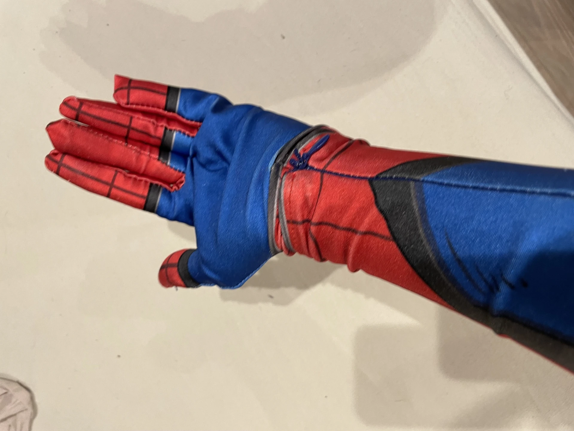 スパイダーマンのウェブシューター（MARVEL Tōkon） 補足画像 2