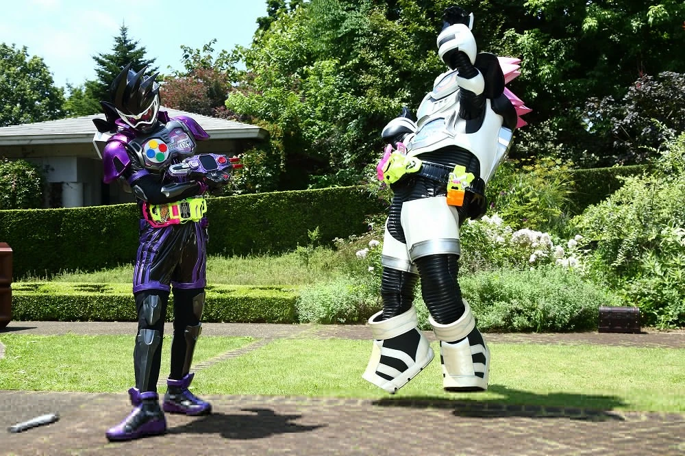 仮面ライダーゲンム 補足画像 2